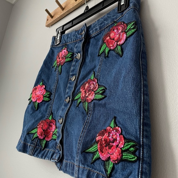 KUCCIA SEQUIN FLORAL PATCH DENIM SKIRT SIZE 8 - Picture 4 of 13